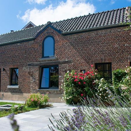 Vakantiehuis Haspengouw - Pastorij Mettekoven Bagian luar foto
