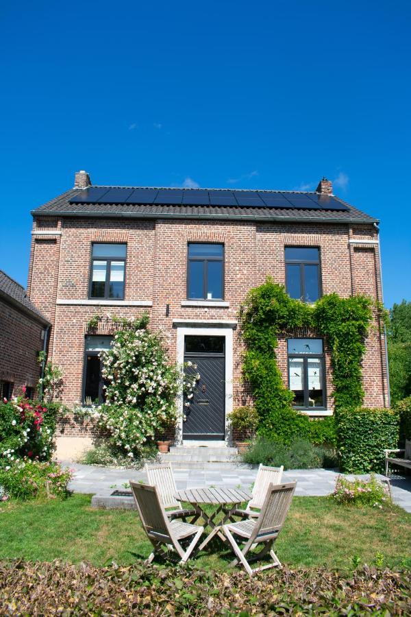 Vakantiehuis Haspengouw - Pastorij Mettekoven Bagian luar foto